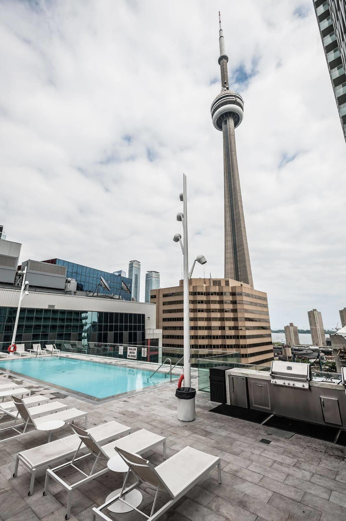 Life Suites Loft - Cn Tower Торонто Екстериор снимка
